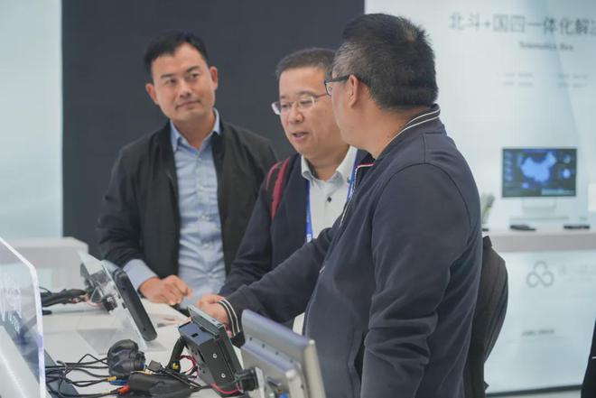 安博体育网站：智能农机再成焦点！博创联动闪耀2024中国国际农业机械展览会(图6)