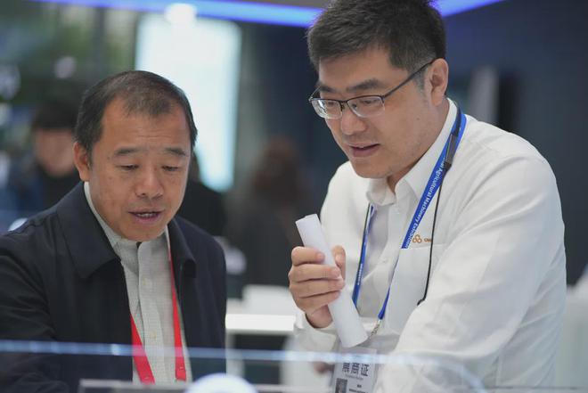 安博体育网站：智能农机再成焦点！博创联动闪耀2024中国国际农业机械展览会(图10)