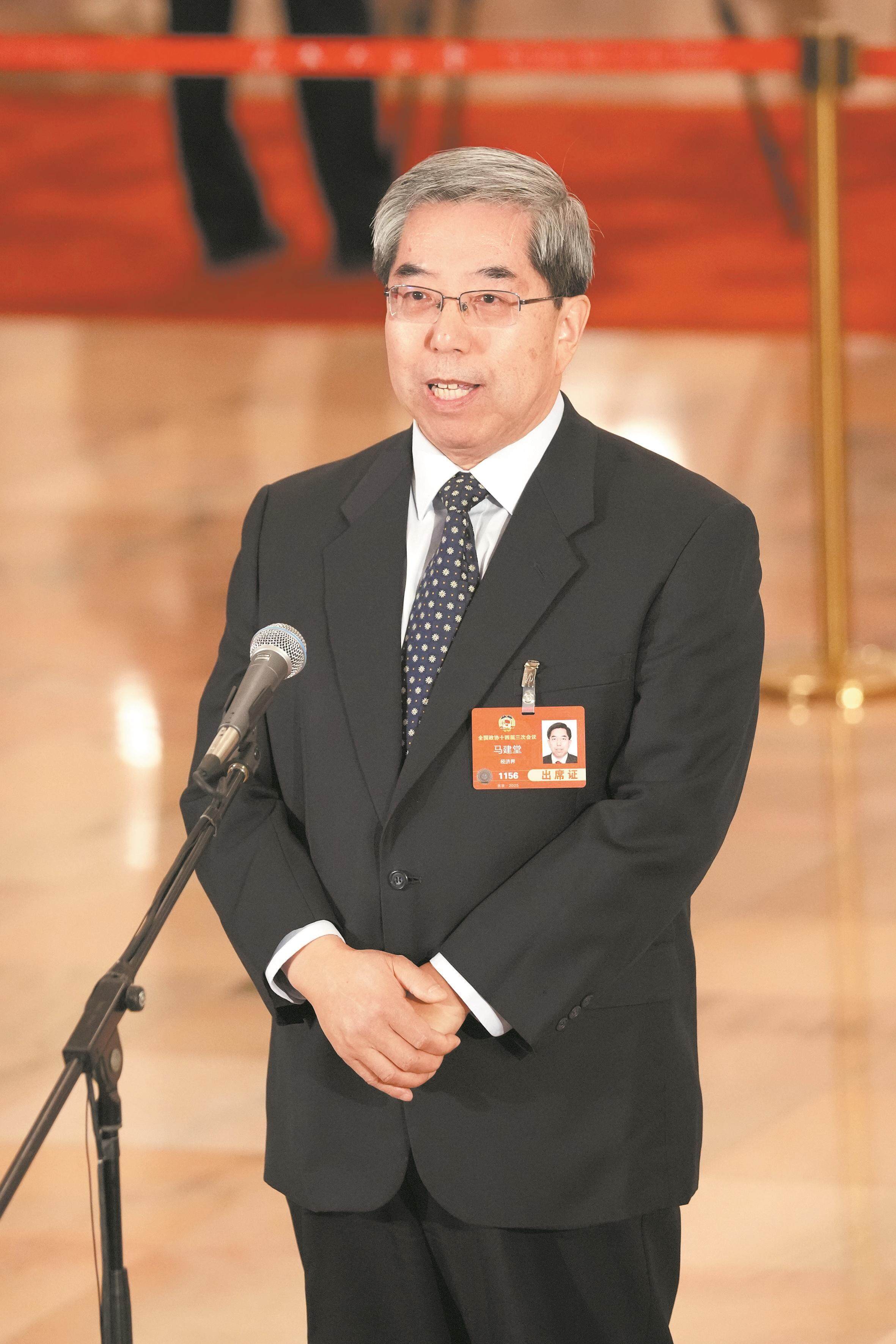 经济形势、粮食安全、人工智能、银发经济、城市更新……首场“委员通道”这样答好“时代之问”(图2)