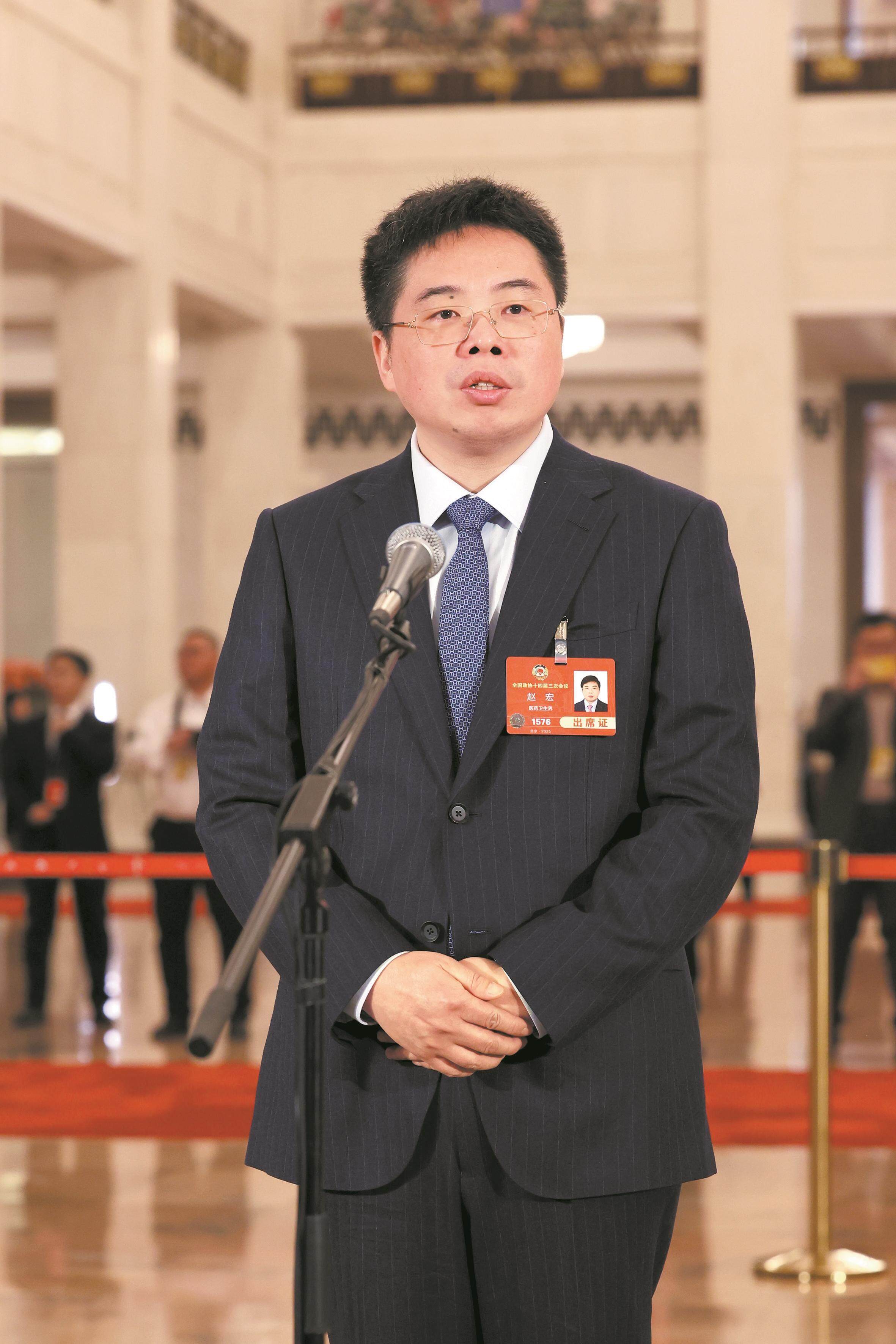 经济形势、粮食安全、人工智能、银发经济、城市更新……首场“委员通道”这样答好“时代之问”(图3)