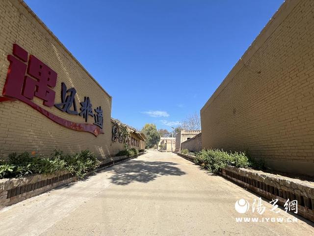 安博体育平台：执“千万工程”之笔绘宜君沃野“丰”景(图3)