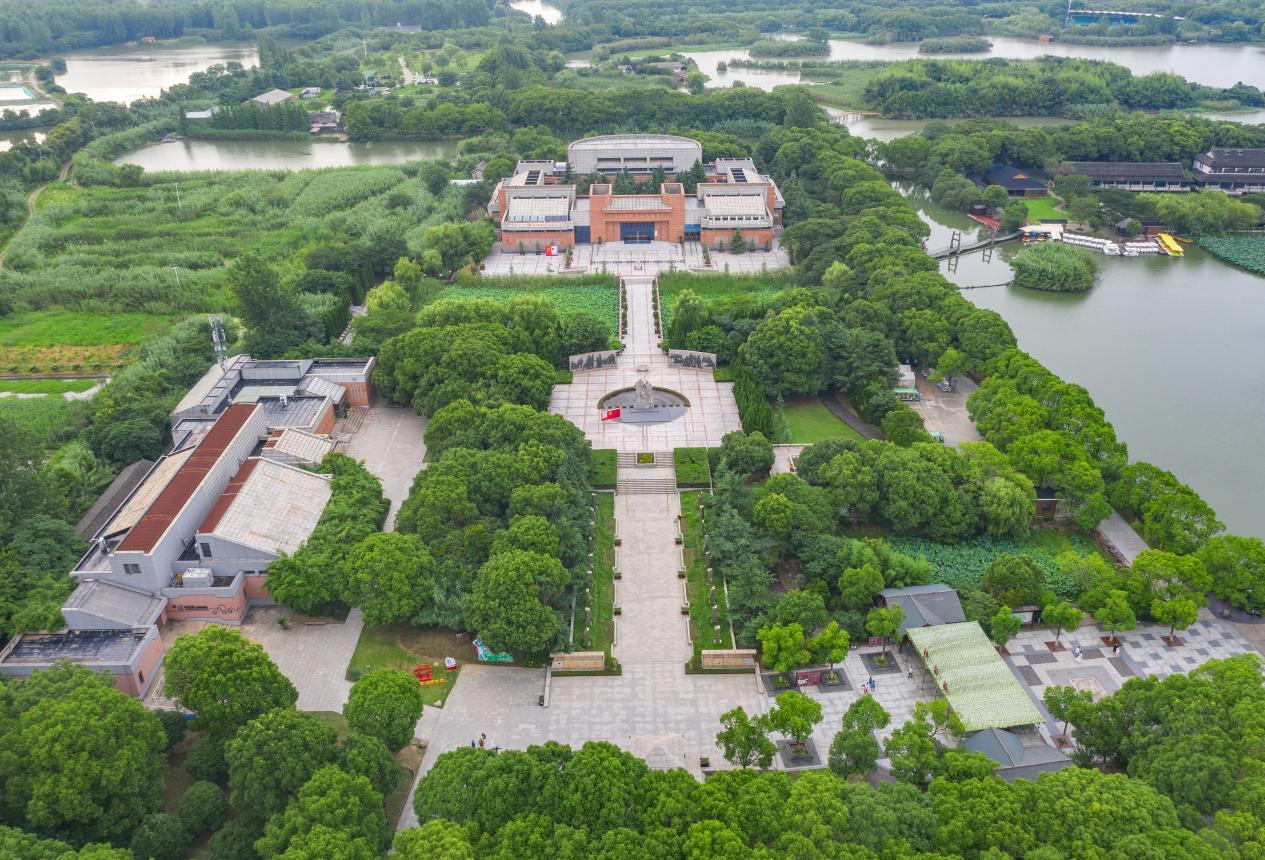 安博体育：常熟沙家浜镇：红绿交融绘就“新”时代(图1)