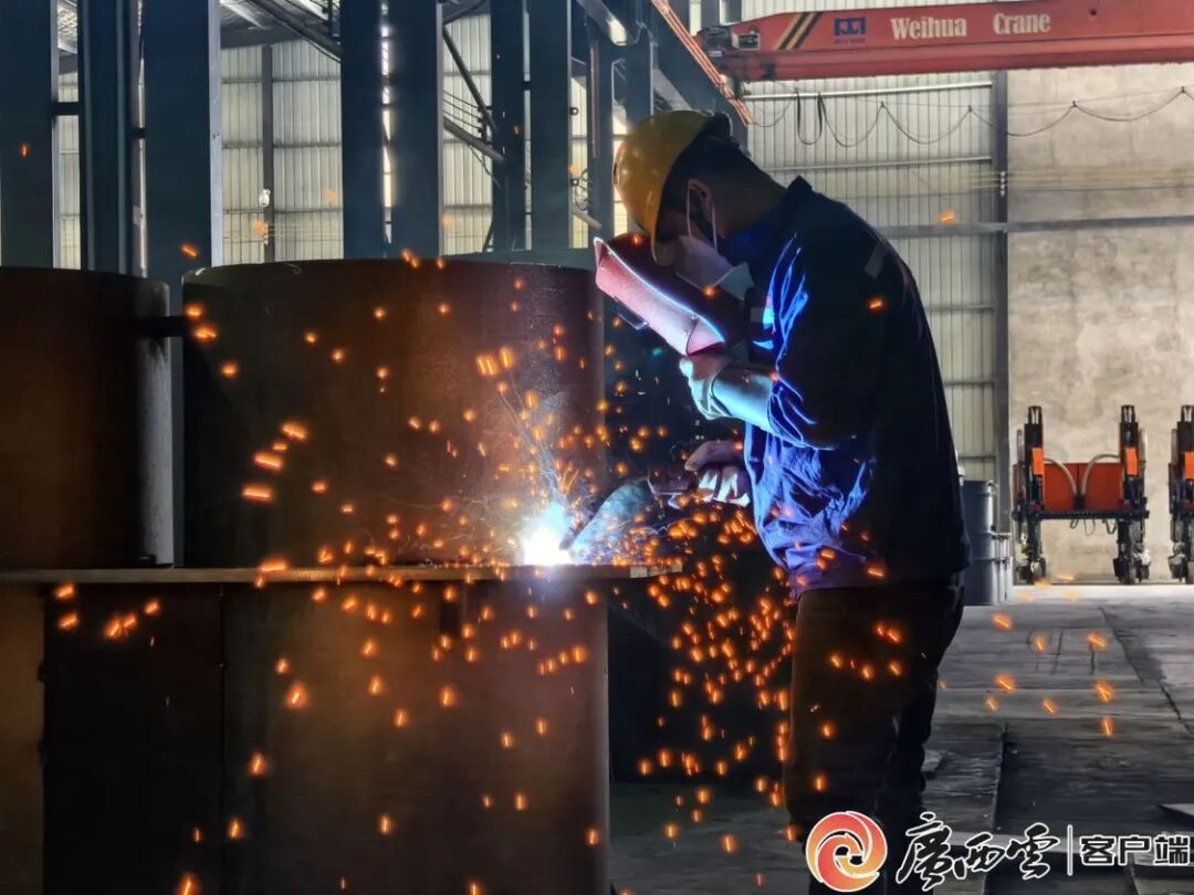 冲刺四季度决胜“全年红”！主流媒体奏响柳江奋进强音(图11)