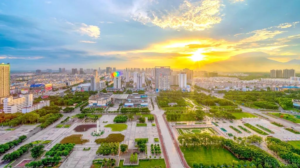 安博体育：贵港市大力推进人工智能赋能现代农业高质量发展新闻发布会在城区举办(图2)