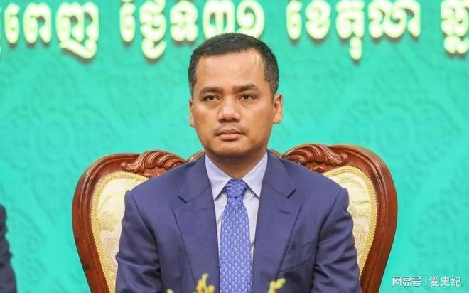 安博体育平台：柬埔寨对中国最疯狂豪赌开始了中方行动一架专机飞往东南亚(图11)