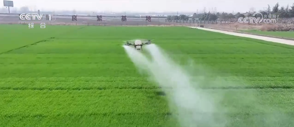 新质生产力绘就生动“科技春耕图”智慧农业筑牢夏粮丰收基础(图1)