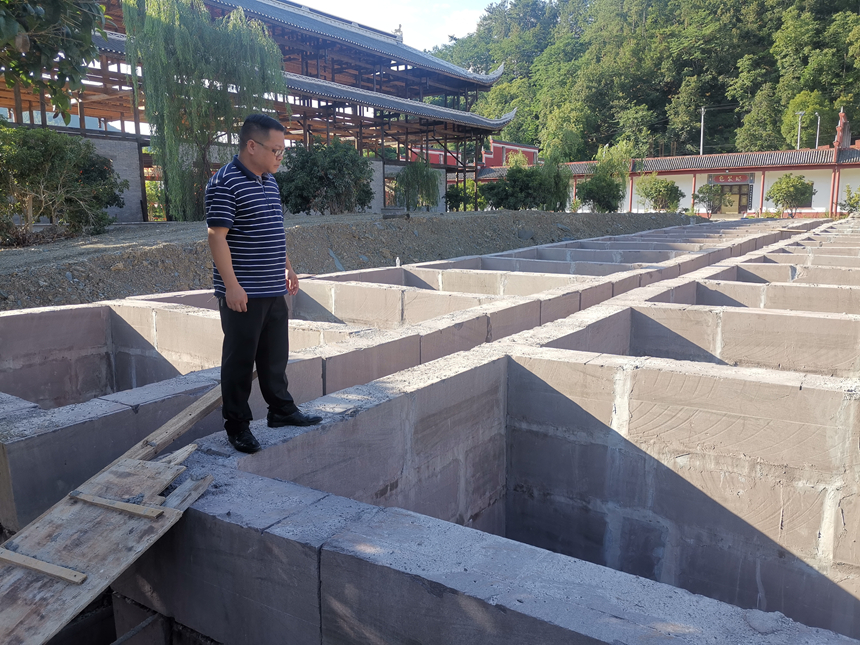 贺红早：深耕“三农”一线以科创赋能山地果业(图4)